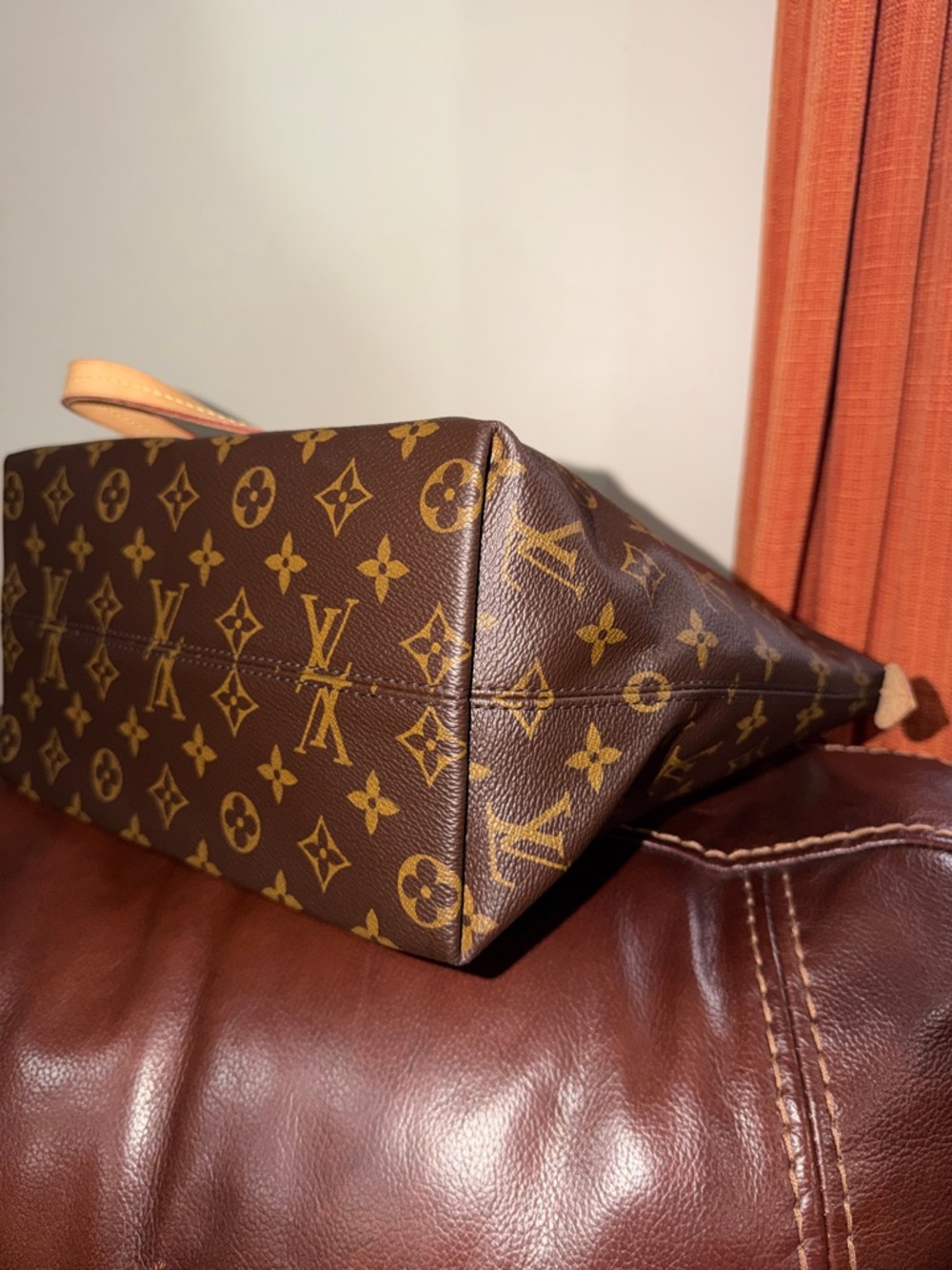 ‼️Authentic Louis Vuitton Lena PM Monogram Tote Shoulder Bag - Picture 9 of 15